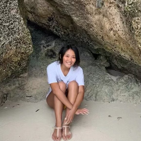 Meet your Posher, Huang - Picture 1 of 1